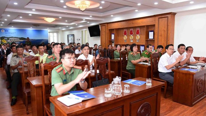 Công an Gia Lai khai giảng Lớp huấn luyện nghiệp vụ cho Lực lượng bảo vệ